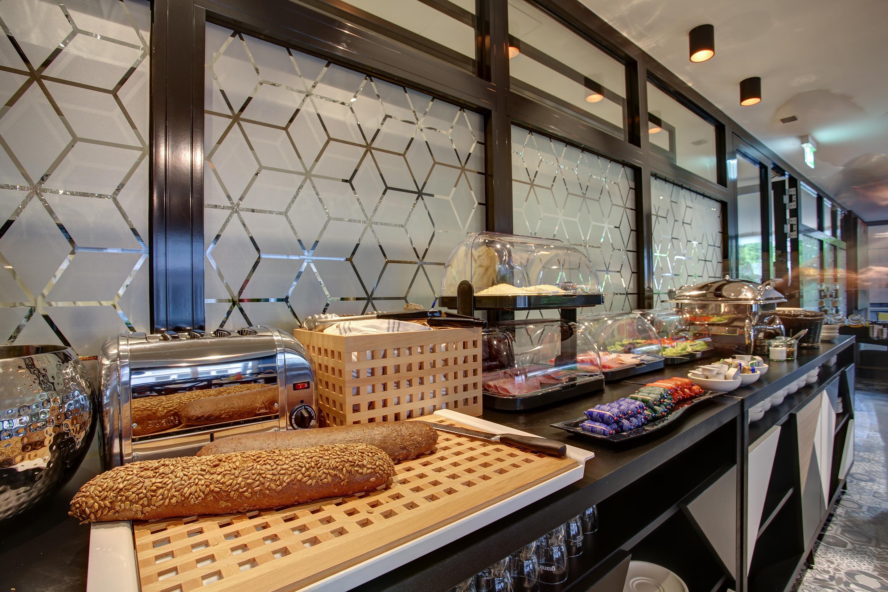 Vienna House Easy By Wyndham Dortmund City Экстерьер фото