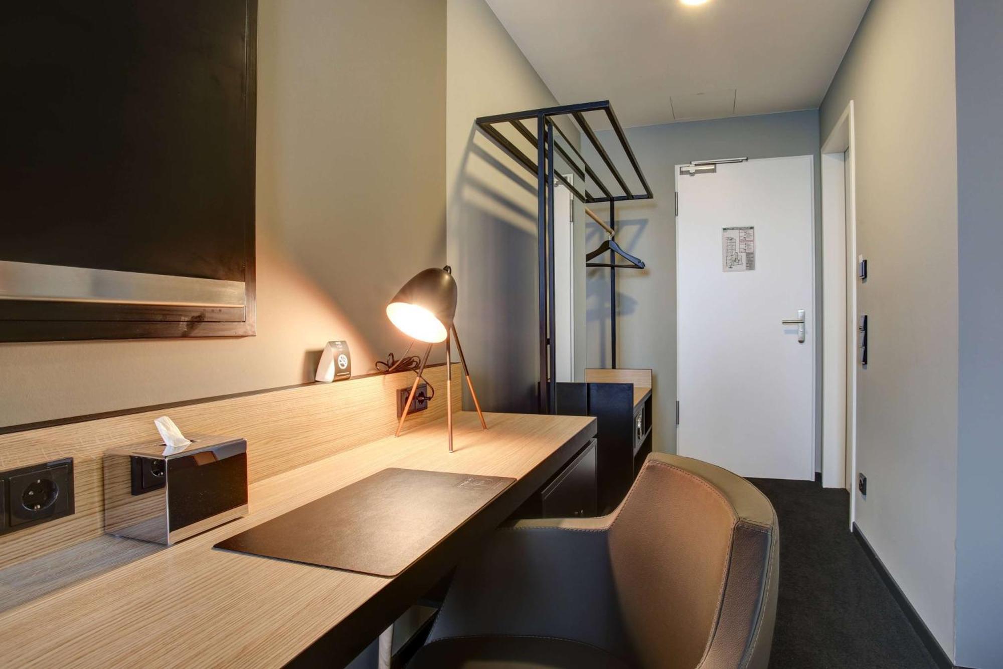Vienna House Easy By Wyndham Dortmund City Экстерьер фото