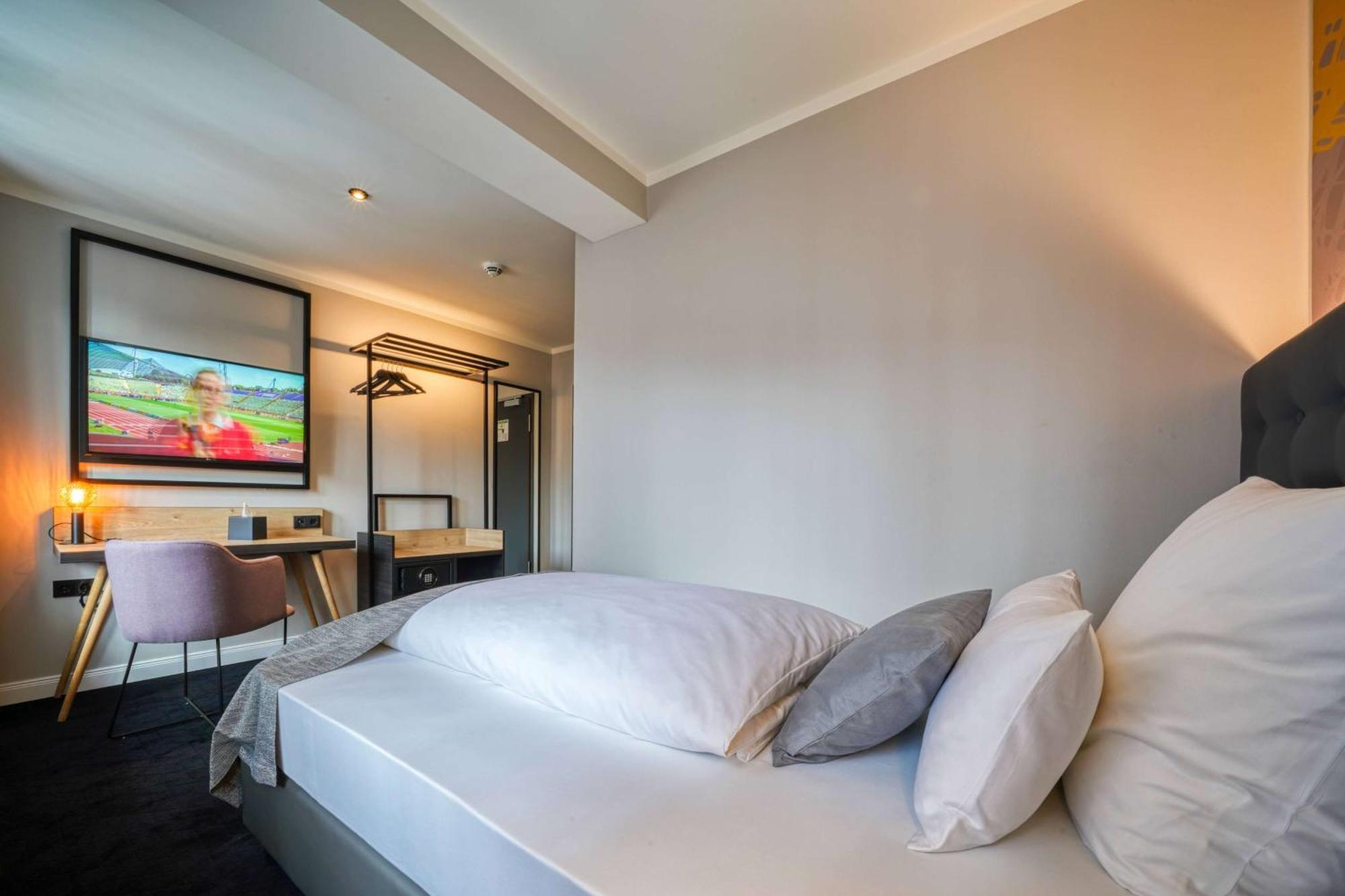 Vienna House Easy By Wyndham Dortmund City Экстерьер фото